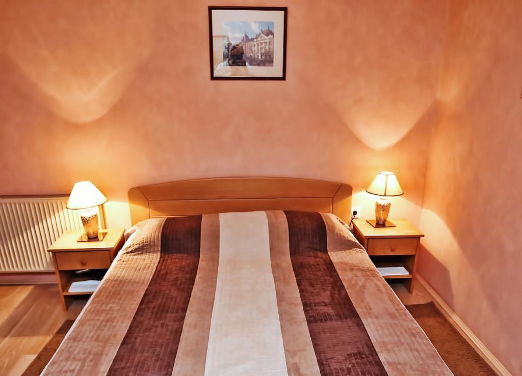 Apartmani Amaro Νόβι Σαντ Δωμάτιο φωτογραφία
