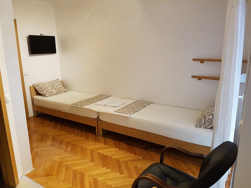 Apartmani Amaro Νόβι Σαντ Εξωτερικό φωτογραφία